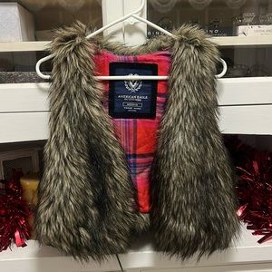 American Eagle Fur Vest Size M